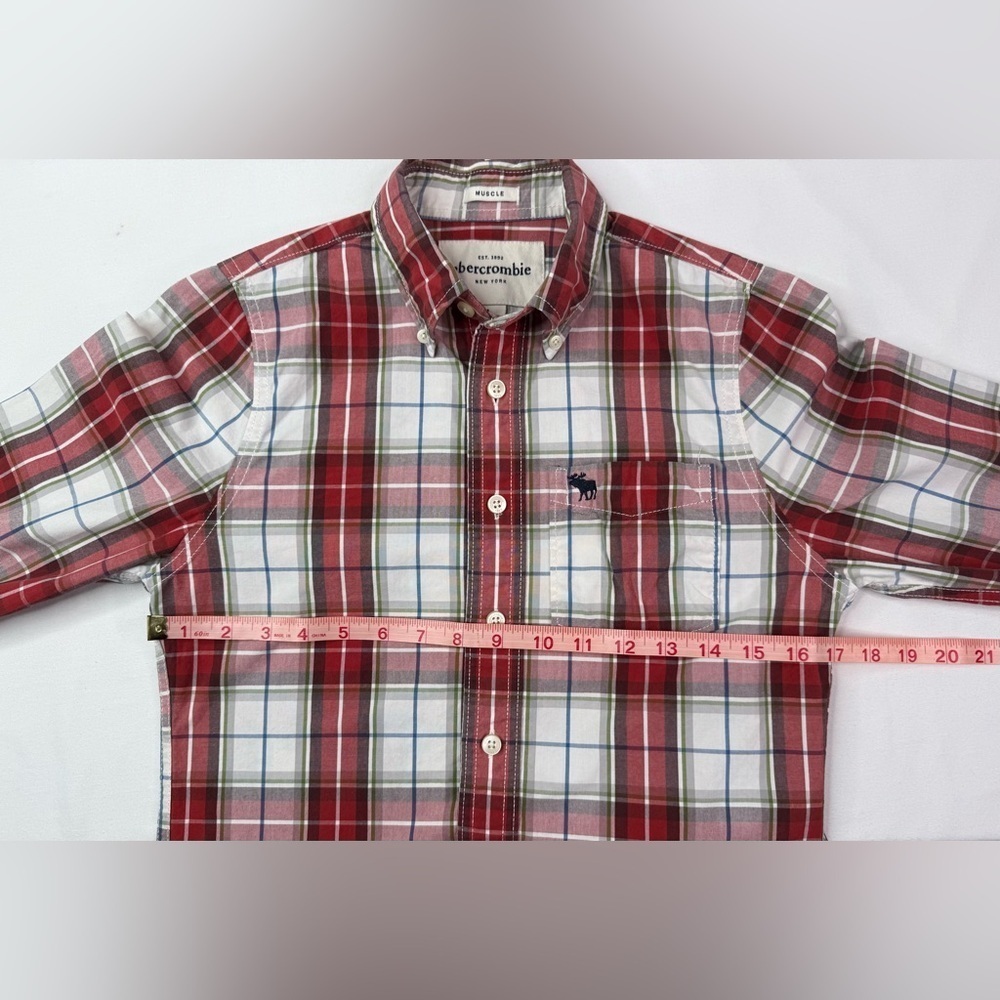 Abercrombie & Fitch Red and White Casual Button Down Shirt - Picture 5 of 6
